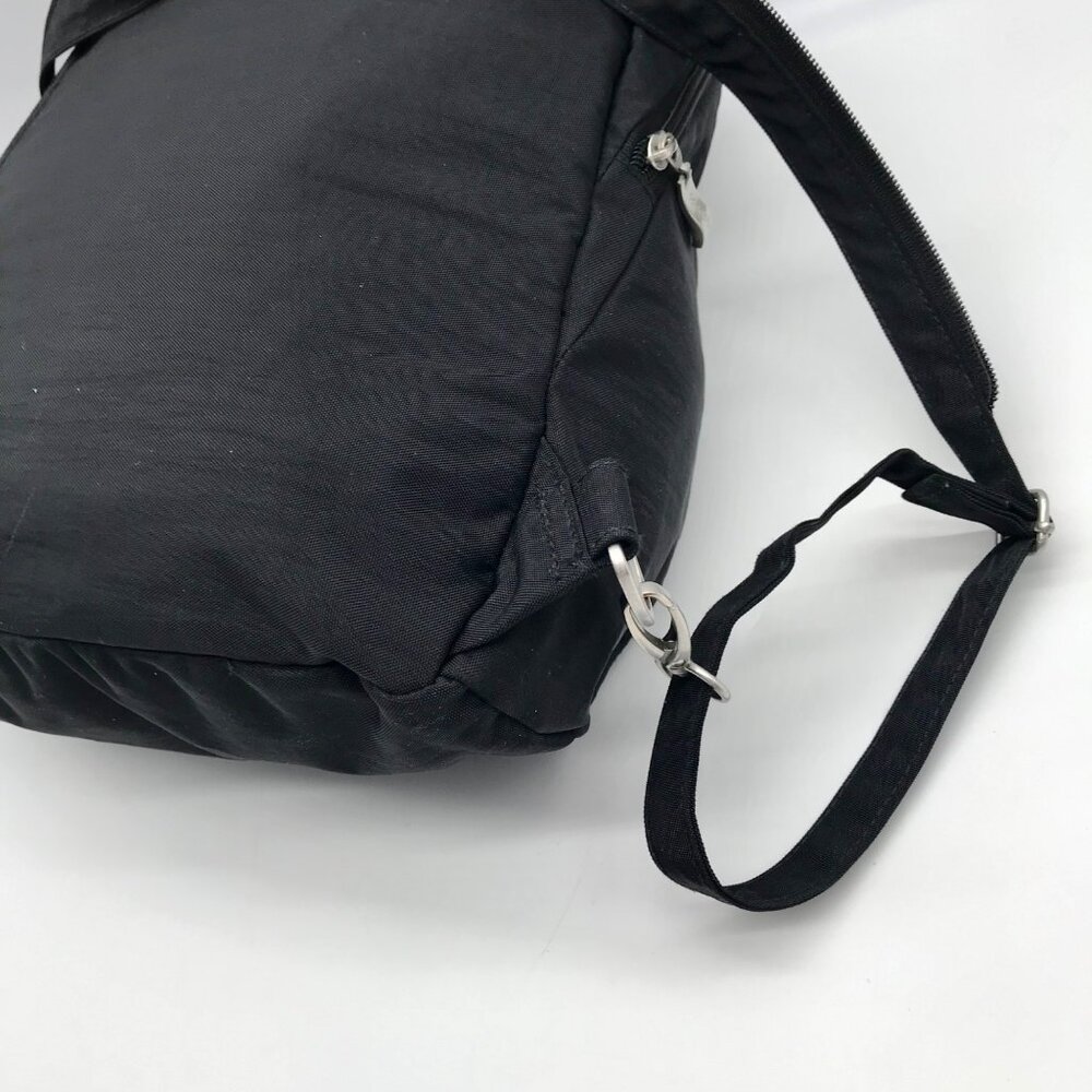 Baggallini Black Nylon Excursion Convertible Slin… - image 8